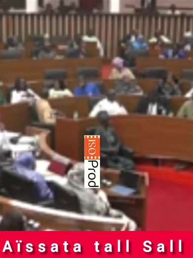 🔴 #URGENT : projet levé de l'humilité parlementaire de Farba Ngom,Aïssata Tall Sall, présidente du groupe parlementaire Takku Wallu Sénégal Si nous laissons cette affaire passée, déchirons le règlement intérieur.