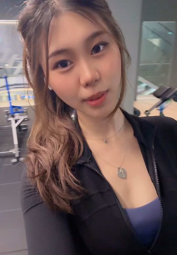 Using a Human Tripod for Unique Video Shots