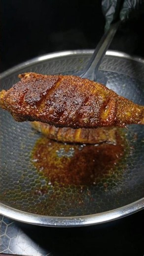 Climbing perch fry.