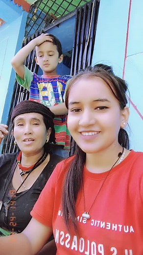 #shanomom huna mero mom ko bahini ma mom nai vanxu baba lai babanai vanxu