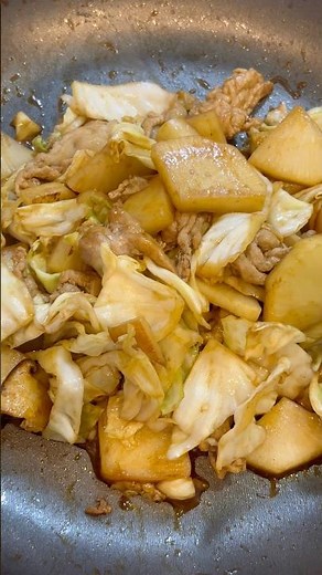 豚肉と大根の炒め物🩷 Stir-fried pork and daikon radish #アレンジ #まいにちごはん #炒め物