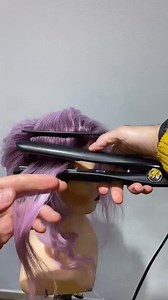We're watching this flat iron waves tutorial on repeat! 👀👏⁣ ⁣ Hair goals created by @rsvp_parrucchieri who used the ghd Platinum 1 Inch Black Professional Styler.⁣ ⁣ Find the GHD Platinum 1 Inch Black Professional Styler at Cosmo Prof! Buy Online, Pick Up In Store is available. SHOP GHD: https://bit.ly/3mV1I6p ⁣#repost | CosmoProf