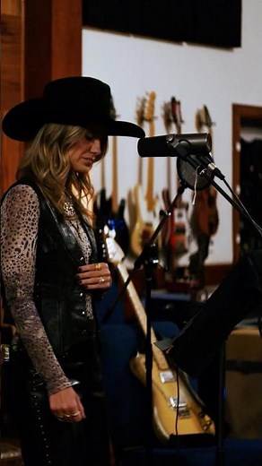 ‪@LaineyWilson‬ brought so much power to this track with her verse on "Wild Woman!"