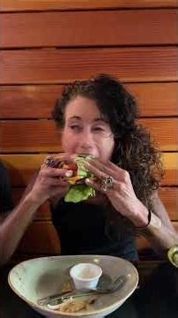 Where I Eat in Maui, Hawaii #restaurant #foodie #maui #hawaii #foodtrip #mauihawaii #whatweeatinaday
