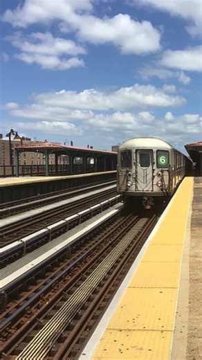 R62A Subway Cars on the 6 Line Departing the Station Classic NYC Subway Action #R62A #6Train #NYC