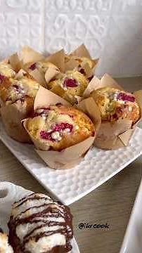 White Chocolate Raspberry Muffin #ikrcook #easyrecipe #recipe #muffins #muffin #snack