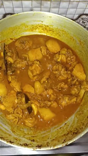 Bengali style chicken kostha😋😋✨🍛#chickencurry #tastyfood #popularsong #trendingshorts #youtubeshort