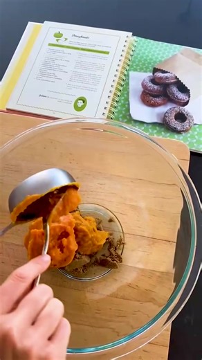 Delicious Vegan Pumpkin and Sweet Potato Baked Doughnuts Recipe
