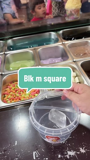 Bazar Blok Cincau: Topping Segar dan Es Menggoda