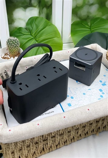 Unbox the surprise. 🎁⚡ The Anker Mystery Box isn’t about luck—it’s about better taste.Real everyday tech you’ll actually use,plus that “wait…what did I just get?” moment.Perfect for gifting,keeping,or just catching the vibe.Tap to reveal yours. #Anker #MysteryBox #TechTok #GiftTok #TikTokShop