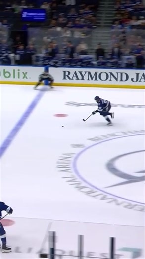 "Rebound Point, SCORE!!!" Tic, tac, toe with some fortunate bounces! Point ties the game at two. #FLAvsTBL 🎧: http://BoltsAud.io/live 📻: @1025TheBone | Lightning Audio Network