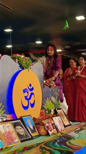 Revered Shri Maharaj Ji arriving for the Katha #aniruddhacharyajimaharaj #anirudhacharyajikeupay ...