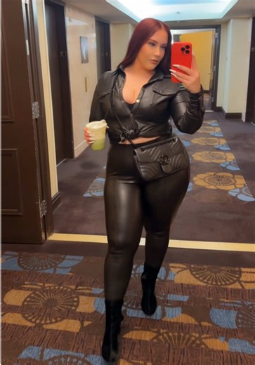 I can’t be everywhere 🥹 #thick #thicktok #cougar #onlyoneofme #80sbaby