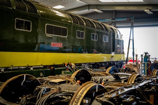 Deltic Preservation Society Class 55 # D9015 / 55015 at Barrow Hill Roundhouse, Chesterfield, Derbyshire - Etsy