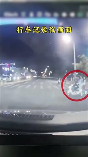 Obey traffic laws and do not run red lights #safetravel #trafficaccident #accident #sociallife