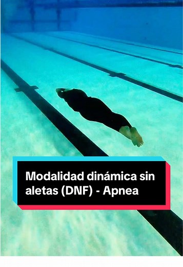 Demostración de apnea dinámica sin aletas por Raquel Alegria