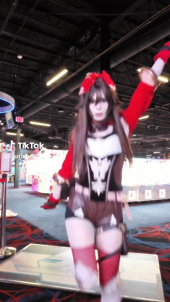 Genshin Impact Amber Cosplay Showcase