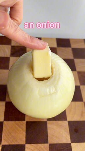 1.4M views · 6.3K reactions | Onion boil in lotus shape 覆暈 Sauce...