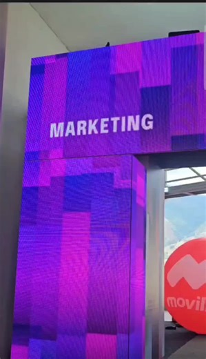 El Ministerio del Poder Popular de Comercio Nacional estuvo presente en la 1ra Edición de la Feria Internacional de Emprendimiento en Venezuela #FIPEV. 🙋🏼‍♀️🖥️ Del 21 al 23 de noviembre, más de 1️⃣3️⃣0️⃣ expositores dieron vida al encuentro que impulsó el talento y la innovación de emprendedores de todo el país y donde se ofrecieron importantes ponencias, entre ellas las del Sencamer de MinComercio. Este evento se alinea con la instrucción del presidente @nicolasmaduro de fortalecer el motor 