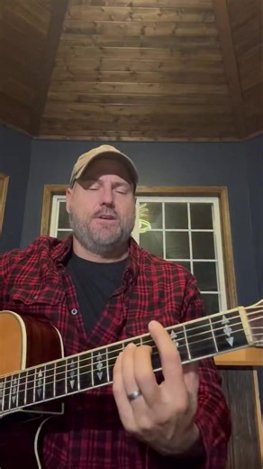 Sang the Grinch theme tonight and I’m pretty sure Whoville just filed a noise complaint. 💚🎄😂 But hey — if the Grinch had a fiddle, he’d party with us too. #grinch #grinchmas #GrinchMeal #grinchchristmas #grinchmas2025 #grinchthemesong | Chris Higbee