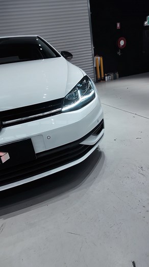 30 reactions · 5 comments | Freshen up our Golf with our popular MK7.5R Style LED headlights!   Plug & Play  Bi-Xenon projector with a super sharp cut-off ⚡️ Bright White Daytime lights ☄️ LED Sequential indicators ---  AfterPay & Zip Pay Available  Installation Available  Australian Owned & Operated  www.iilumo.com  1800 003 888  22 Atlantic Drive, Keysborough, VIC 3173 #volkswagen #vw #vwgolf #mk7golf #mk7owners #mk7 | iilumo | Facebook