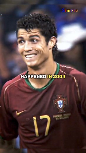 why 2004 is the weirdest year in football 😯 | Simplesports