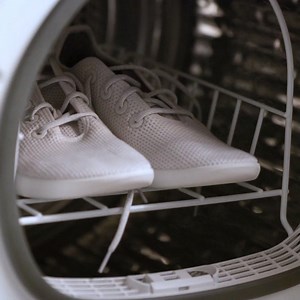 Our drying rack is perfect for items that are too precious to tumble such as shoes, hats or soft toys. Create your dream laundry with our #PerfectPair: 12kg ActiveIntelligence™ Front Load Washing Machine: bit.ly/36PHOSg 9kg Heat Pump Dryer: bit.ly/2IUdQEs #LoveYourLaundry | Fisher & Paykel