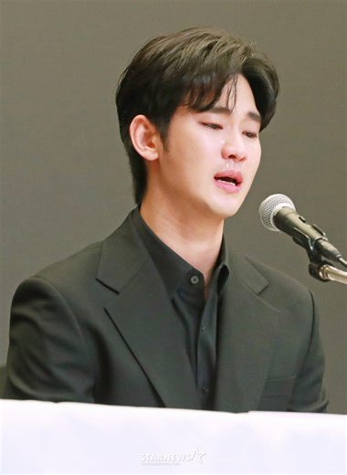 記事「キムスヒョンはいなかった..tvN、20周年記念映像書「涙の女王」除外 「視聴率歴代1位」