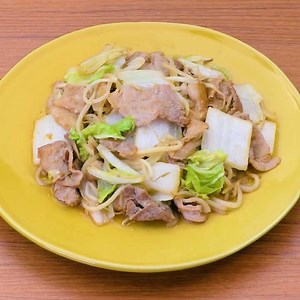 ごはんのおかずにぴったり！ 豚こま白菜の味噌炒めのレシピ動画・作り方 | デリッシュキッチン