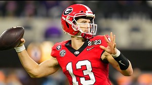 Georgia quarterback Stetson Bennett arrested on public intoxication charge in Dallas, police say