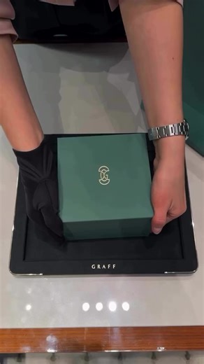 The Allure of Emeralds in Luxury Jewelry