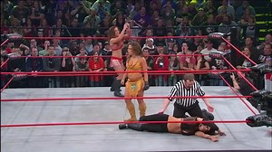 Madison Rayne defends the Knockouts World Title with some help from Tara! | Impact Knockouts