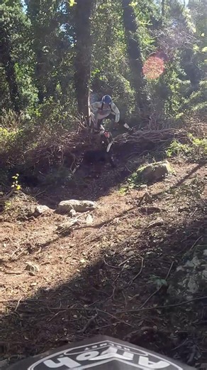 Pare devant de l'espace trial moto 🤣🤣🥳#mototrials #fails #failsvideo #trials