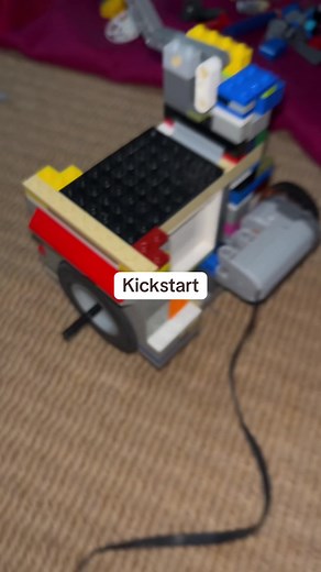LEGO Vacuum Engine with Kickstart Tutorial