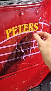 Is using tape cheating?🖌🖌🖌🖌🖌🖌🖌#signpainting ##signwriting #handlettering #signwriter #signpainter #handpaintedsigns #letterartacademy #signwritingcourses #letteringbrush #letterartbrushes #alphanamel #calligraphy ##pinstriping #tattooartist #typography #learntopaintsigns ##custompaint #grease | John King Letter Art