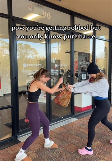 Fight❌Flight❌Tuck&Pulse✅ #PureBarre #barre #pov #pulse