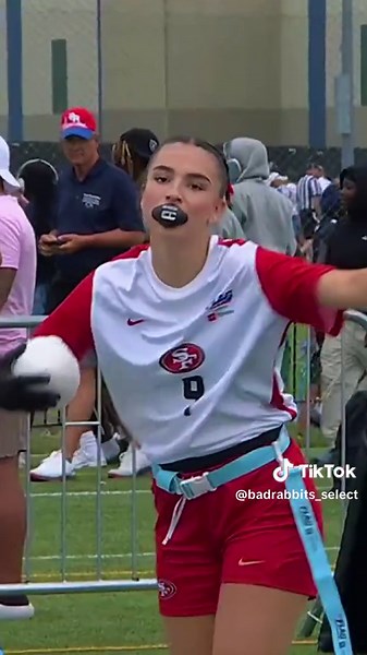 @azultrujilloo ➡️ @dc comics 🎯 | #flagfootball #badrabbits #49ers #nflflag #highlights
