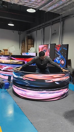 Cylindrical LED display #led #leddisplay #ledscreen #leddisplayfactory #ledfilmscreen