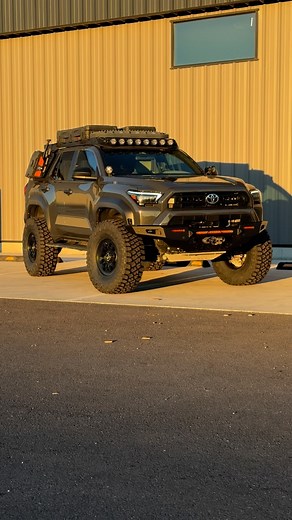 CBI Offroad on Instagram: "🚨 BIG UPDATE on our 2025 SR5 Toyota 4Runner Build! 🚨 We’ve officially taken things to the next level with a setup that’s the first of its kind for the new 6th Gen 4Runner. We started with a clean, OEM+ approach running: ✅ CBI Super Stock Covert Front Bumper ✅ Aluminum Skid Plates ✅ Rock Sliders ✅ Full Prinsu Pro Roof Rack ✅ Peak Suspension 2.5” Remote Reservoir DSC Shocks ✅ 35x12.50 tires But now… it’s a whole new beast. 👊 🔥 What’s New: • 74Weld Portal Axles on all