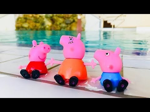 Hotel SWIMMING POOL and Game Room with PEPPA PIG Toys!