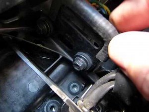 2013-17 Ninja 636 Tip-over sensor location