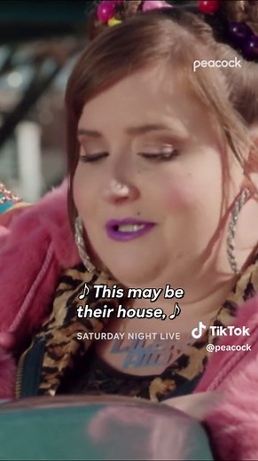 Tis the season to raid mom's fridge 🦃 @Saturday Night Live - SNL is streaming now on Peacock. #SNL #Thanksgiving #Comedy