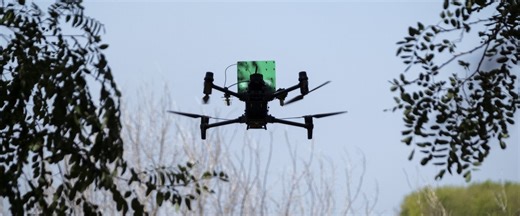 Guerre en Ukraine : nouvelle prouesse pour Kiev qui, à l’aide d’un petit drone FPV, détruit un robot de combat russe