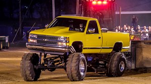 1M views · 432 reactions | Tractorpulling FAIL Compilation!! filmed by Willy T for WWPTV. All the action from 2017 that resulted in wild rides, wrecks, or fires. Buy a tee shirt, women's tee, or mug! ☕ https://www.gearbubble.com/gbstore/wwptv | WWPTV Video | Facebook