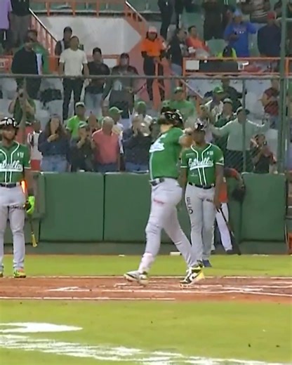 176K views · 4K reactions | Stop and stare, Fernando Tatis Jr.  | MLB | Facebook