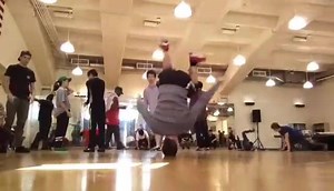 Killing it at JUiCE Los Angeles! Backspins - Air Flare - Scorpions - other bullshit. #bboy #krazykujo #beastmode #walklife #powermoves #juicelosangeles #breakdance #bboying #walkthisway #strength #strengthtraining #strongman #airflare #originality | Jacob "Kujo" Lyons