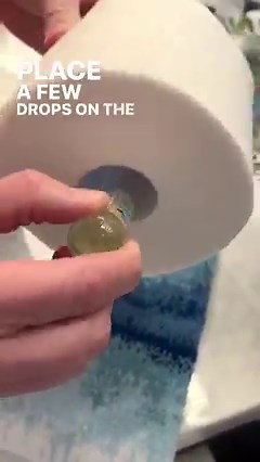 How to keep your room smelling fresh using essential oil. | The Gooch