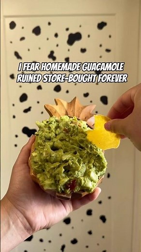 Easy Homemade Guacamole Recipe 🥑 #sahm #cookwithme