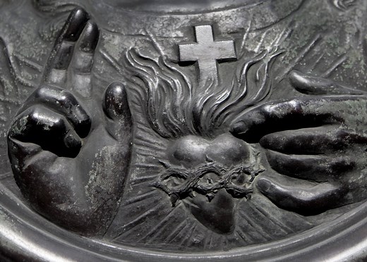 Daily Sacred Heart of Jesus Prayers | Franciscan Media