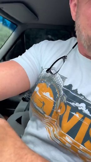 When your dad drives your truck with 5 percent tint on the wind sheild 🤣🤣🤣#gsp #tint #windsheild #73 #obsession | Trucking Lifestyle